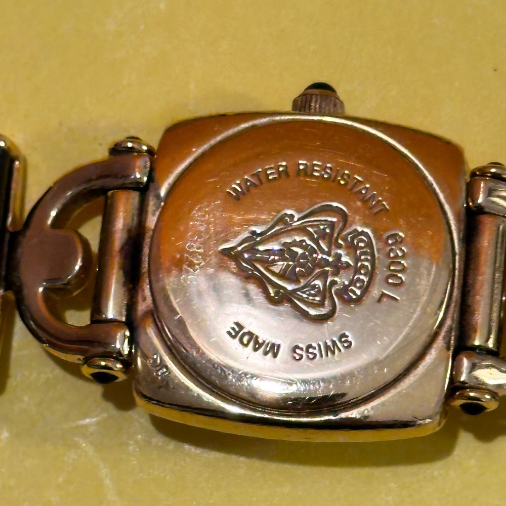 Gucci Gold and Black Women's Watch - Picture 6 of 16